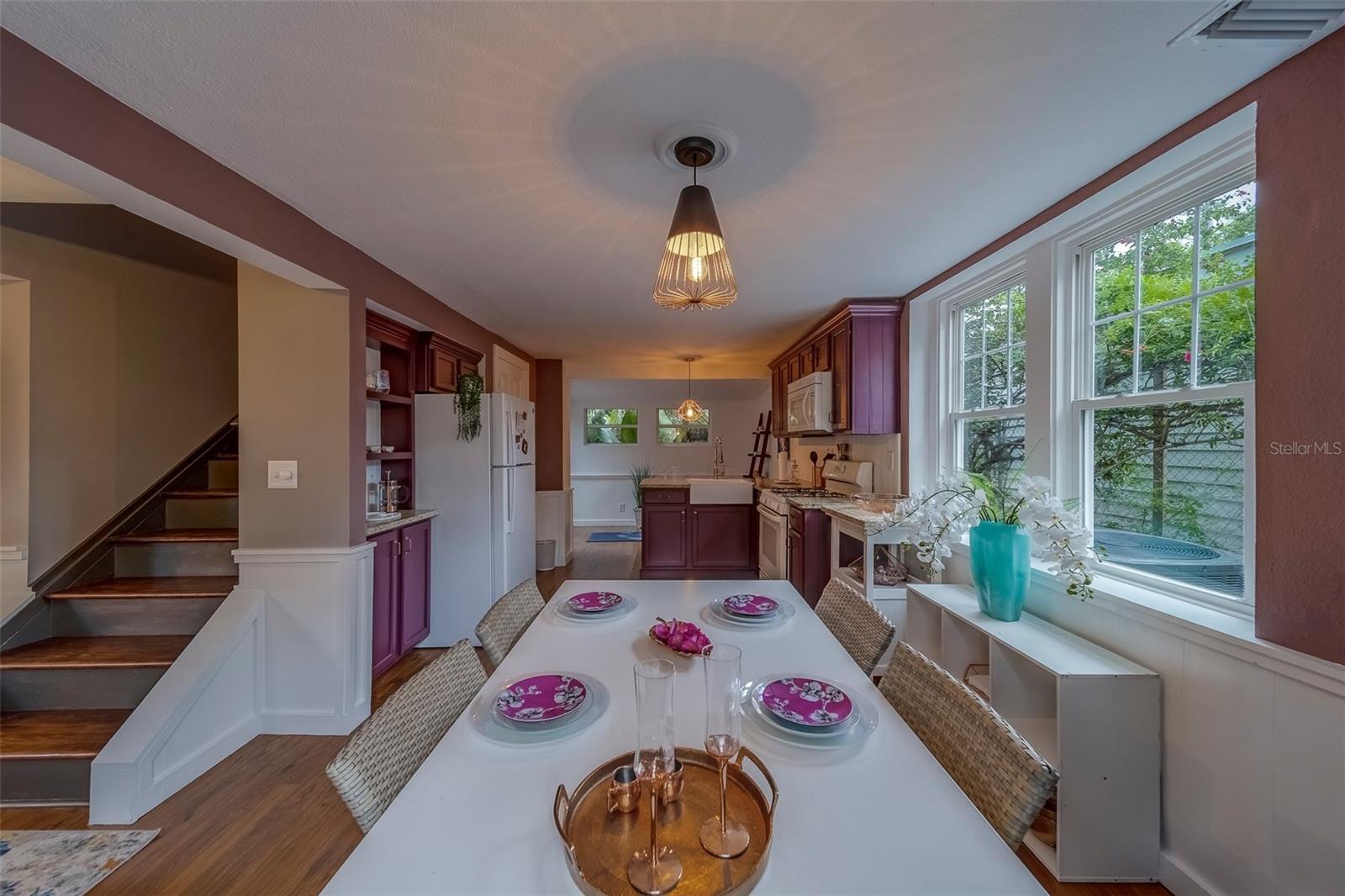 2412 BURLINGTON AVE N, ST PETERSBURG, FL, 33713