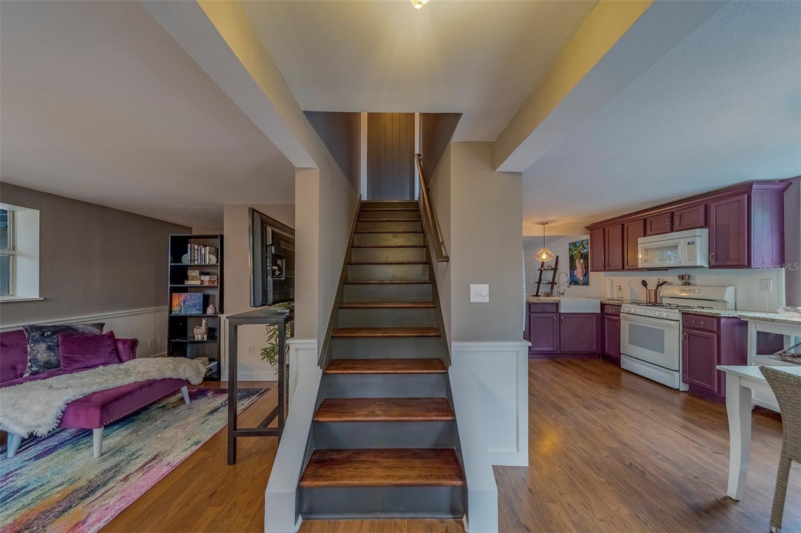 2412 BURLINGTON AVE N, ST PETERSBURG, FL, 33713