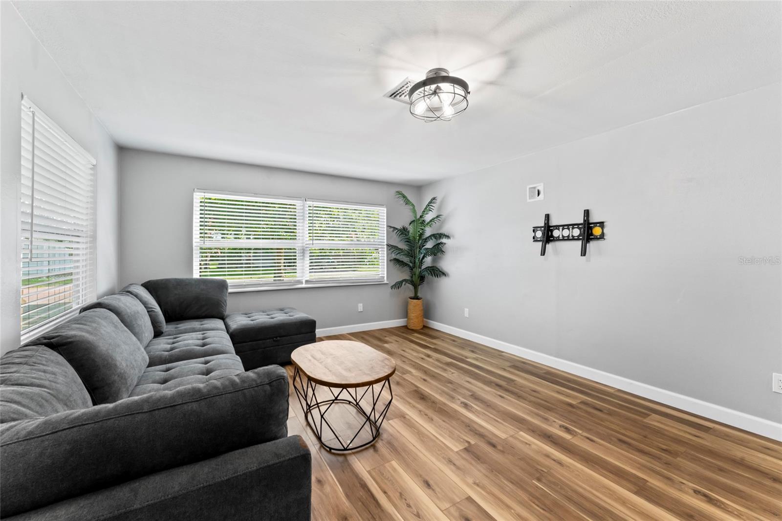 1127 WYATT ST N, CLEARWATER, FL, 33756