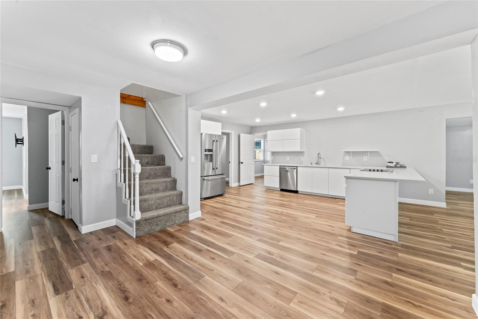 1127 WYATT ST N, CLEARWATER, FL, 33756