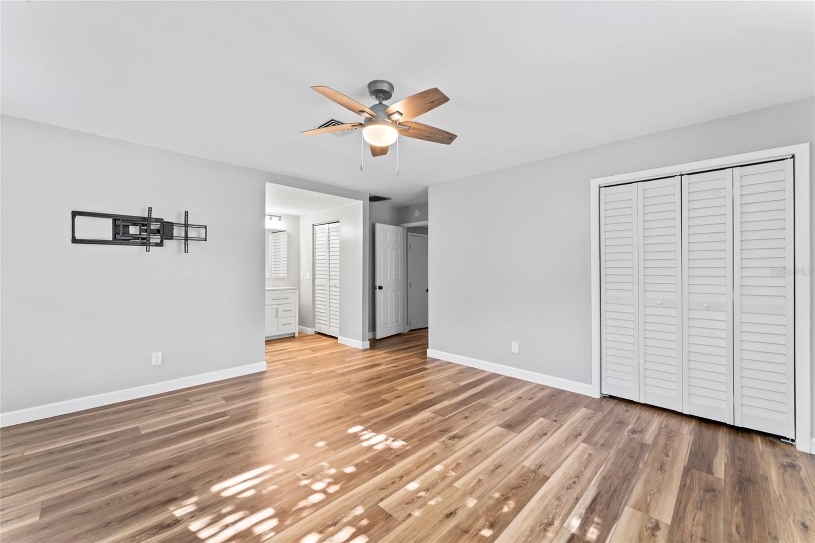 1127 WYATT ST N, CLEARWATER, FL, 33756