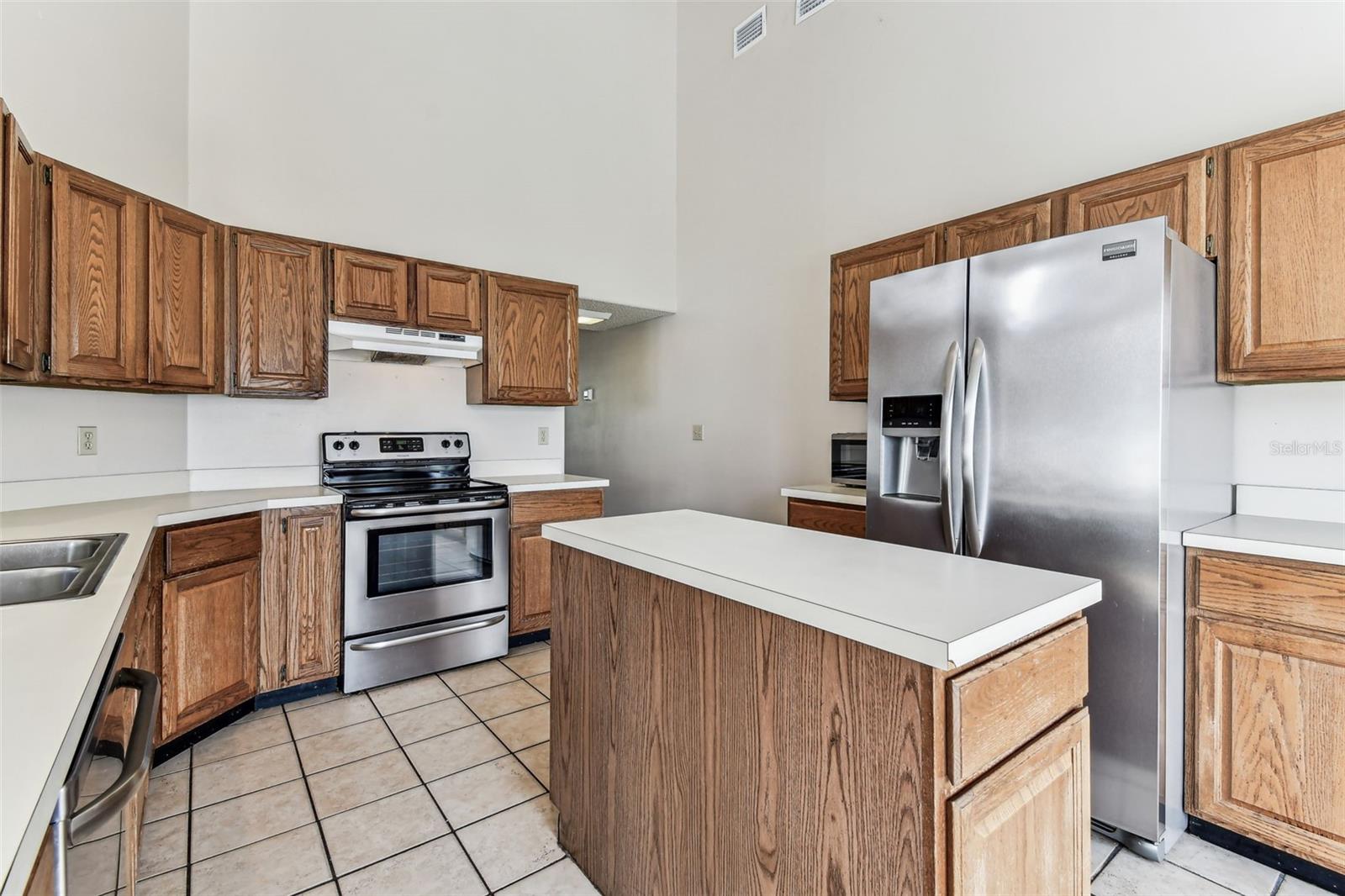 10208 EVENING TRAIL DR, RIVERVIEW, FL, 33569