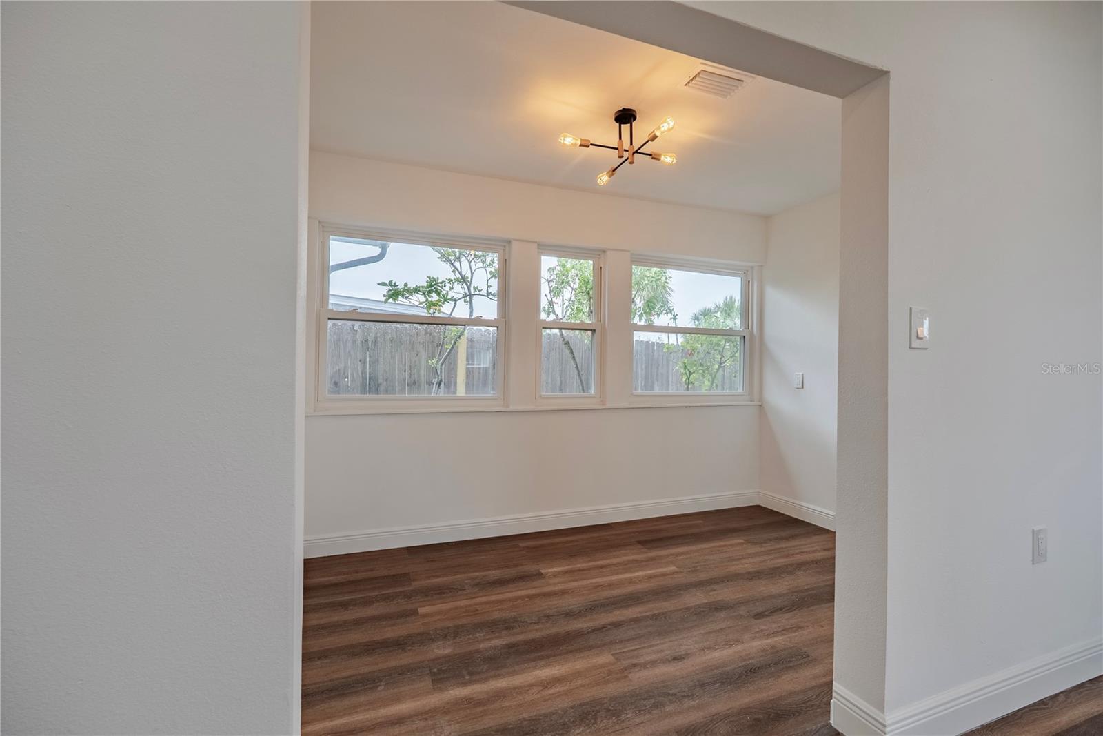 410 VIRGINIA AVE, MADEIRA BEACH, FL, 33708