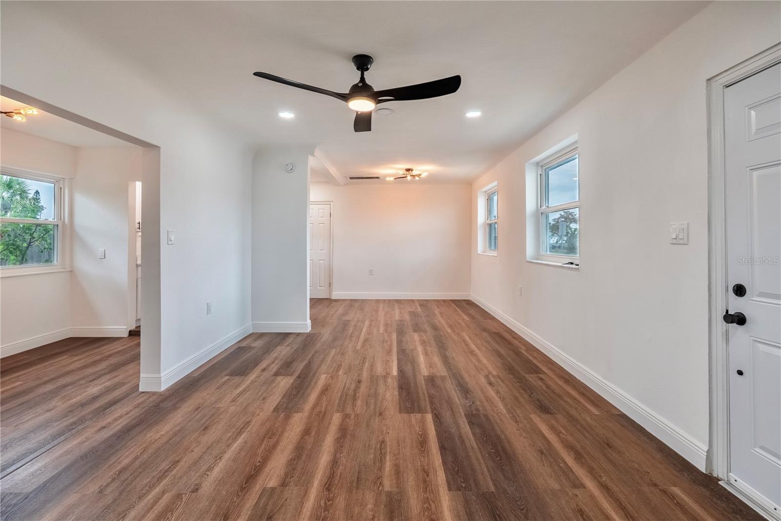 410 VIRGINIA AVE, MADEIRA BEACH, FL, 33708