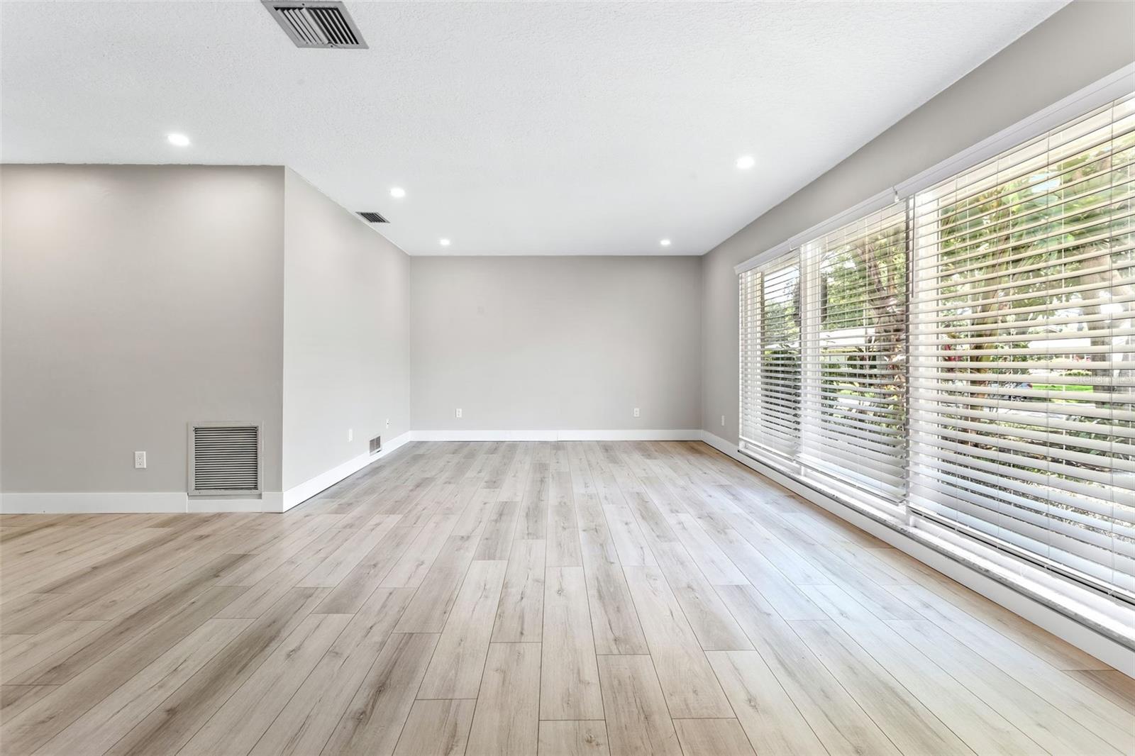 2872 LONG VIEW DR, CLEARWATER, FL, 33761