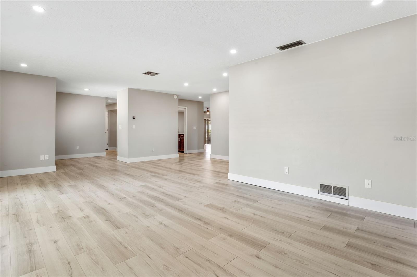 2872 LONG VIEW DR, CLEARWATER, FL, 33761