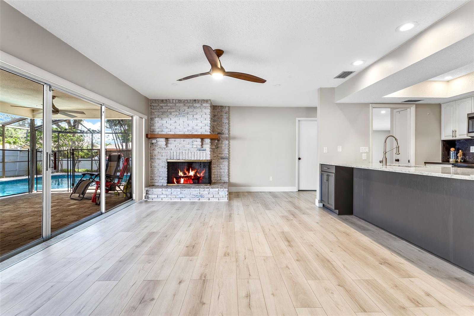 2872 LONG VIEW DR, CLEARWATER, FL, 33761