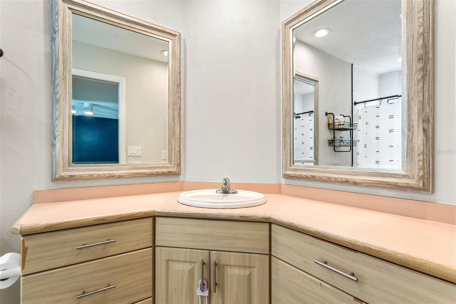 2872 LONG VIEW DR, CLEARWATER, FL, 33761