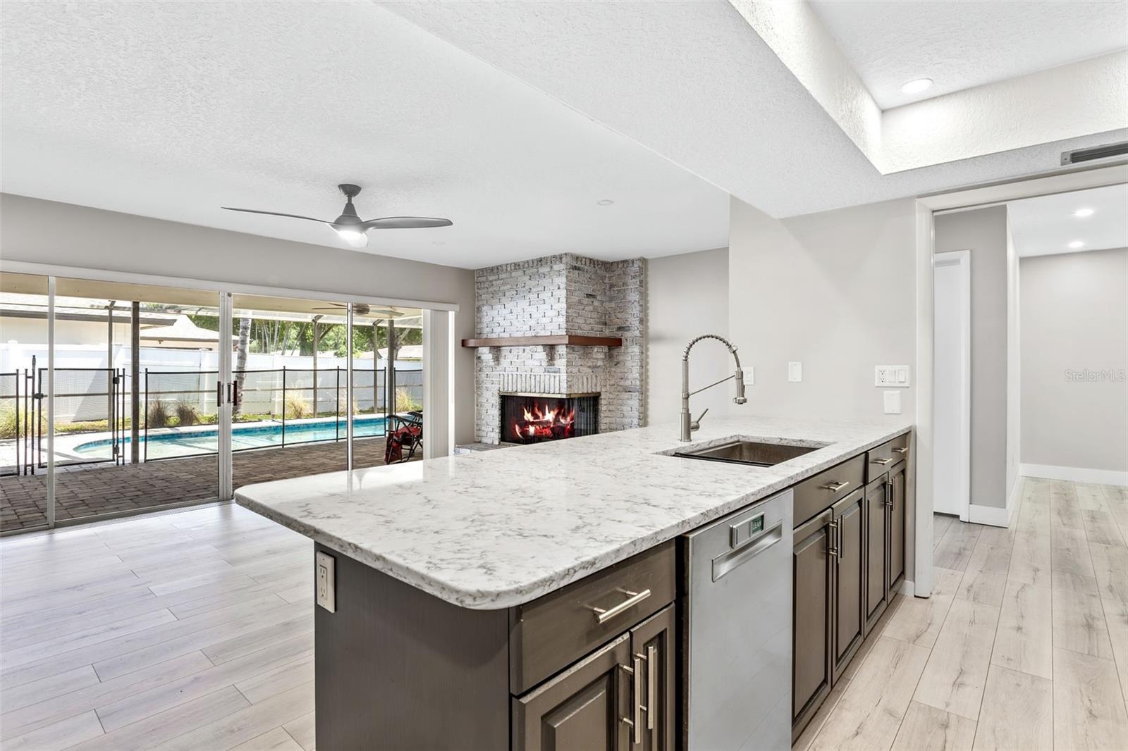 2872 LONG VIEW DR, CLEARWATER, FL, 33761