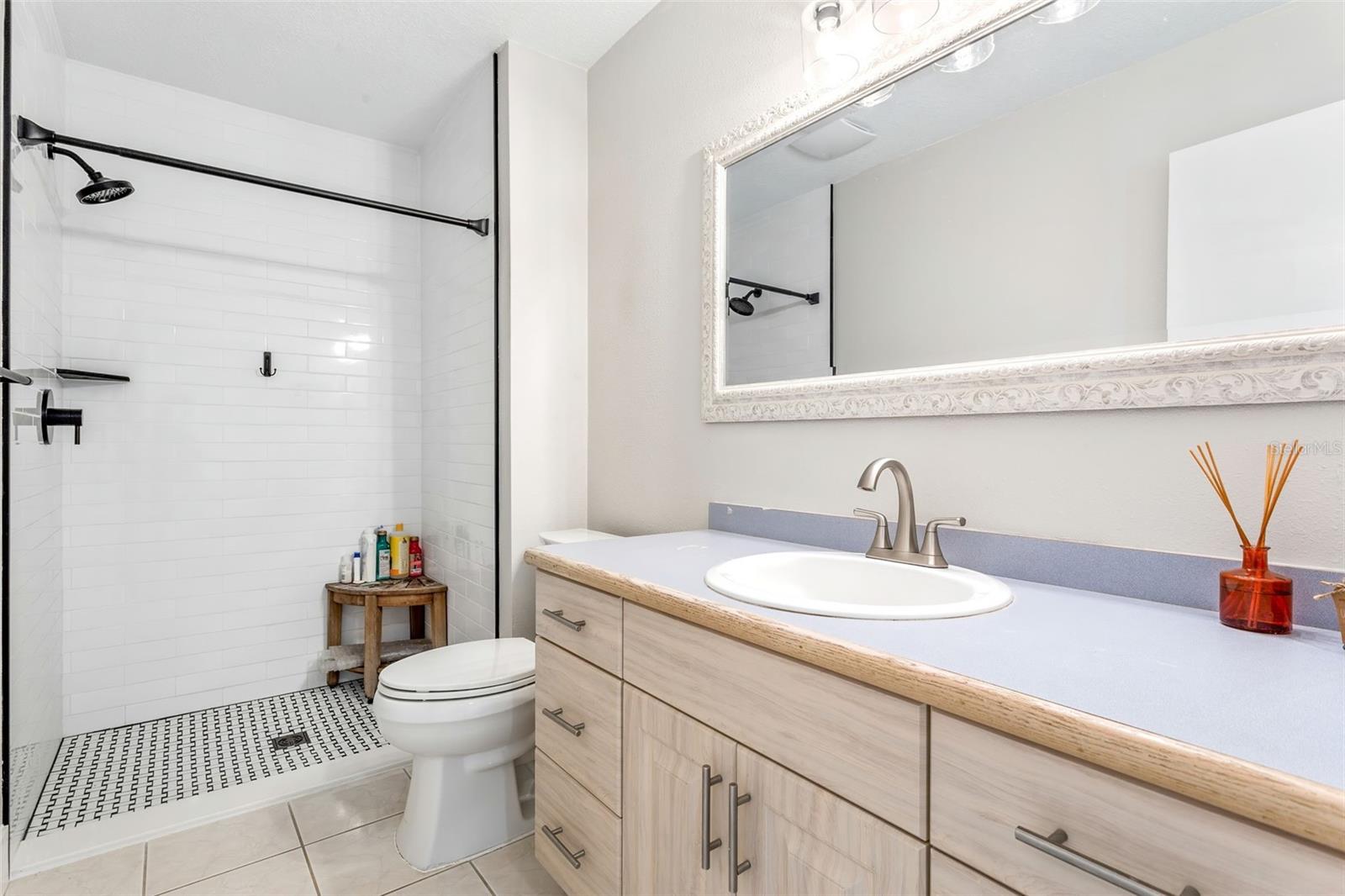 2872 LONG VIEW DR, CLEARWATER, FL, 33761