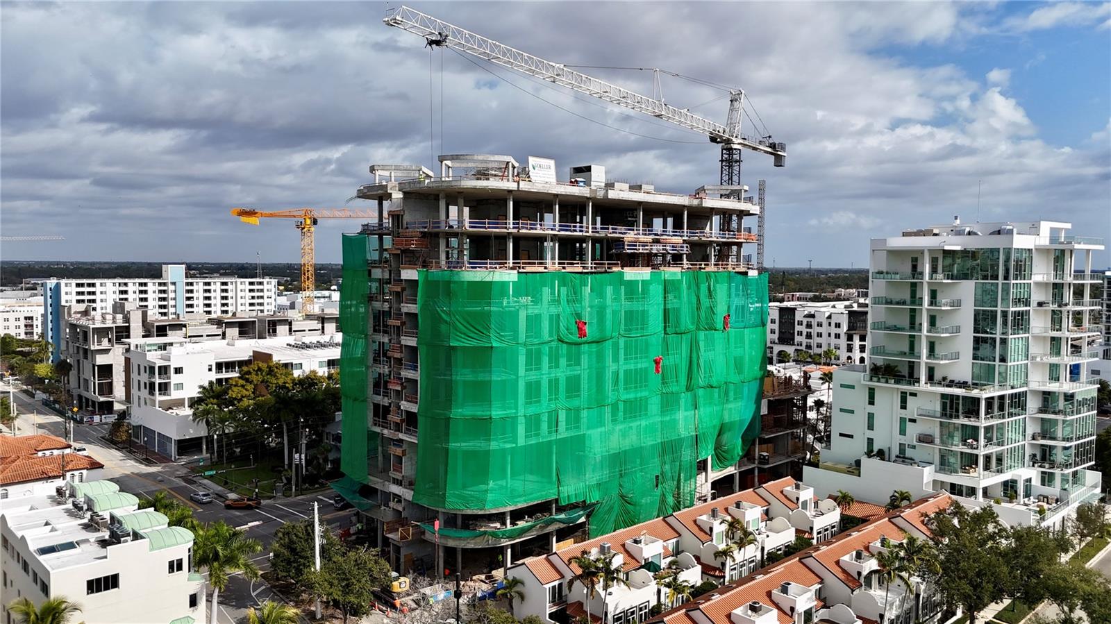 A4655024 Property Photo