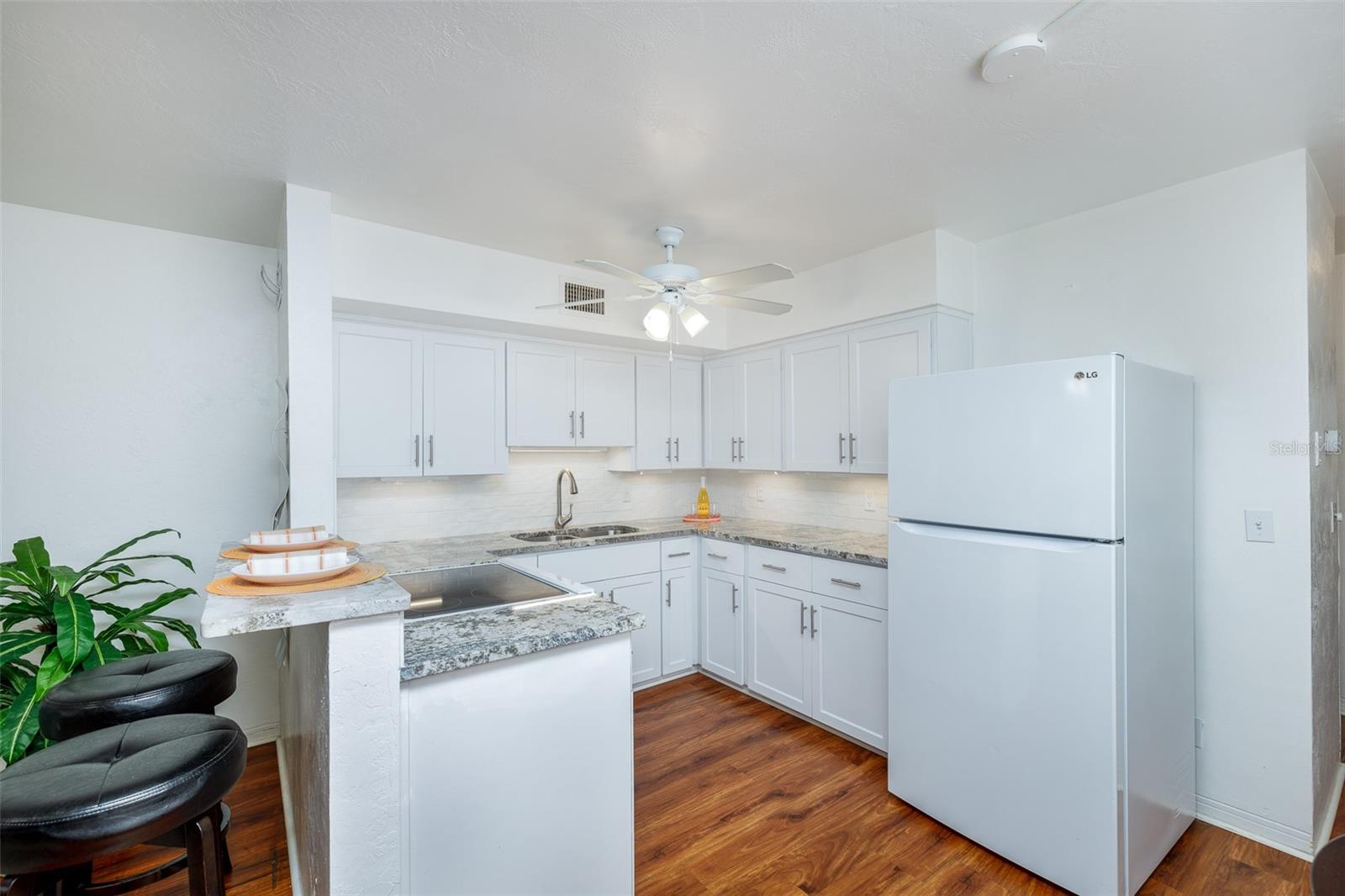 4154 56TH ST N #720, KENNETH CITY, FL, 33709