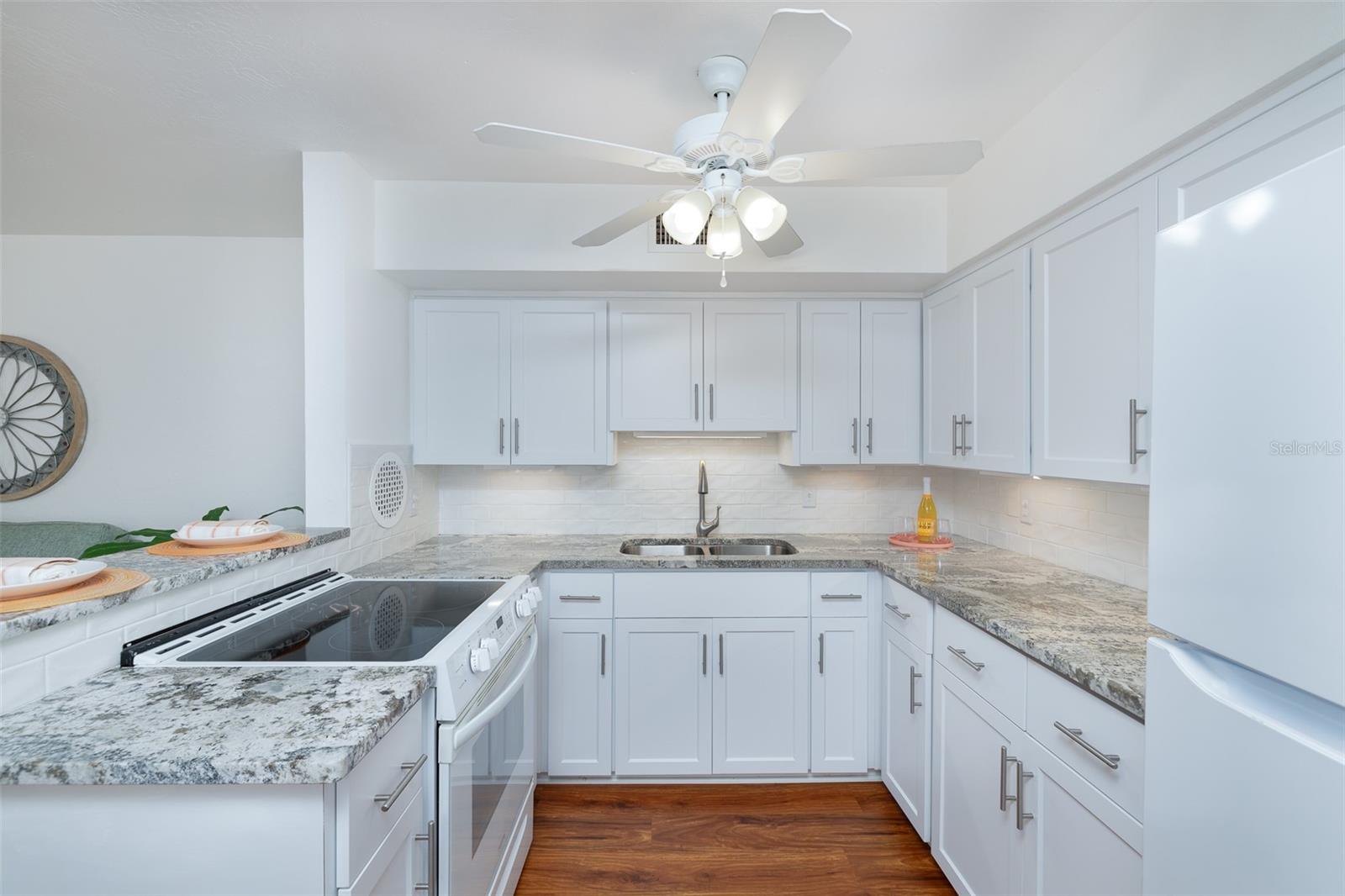 4154 56TH ST N #720, KENNETH CITY, FL, 33709