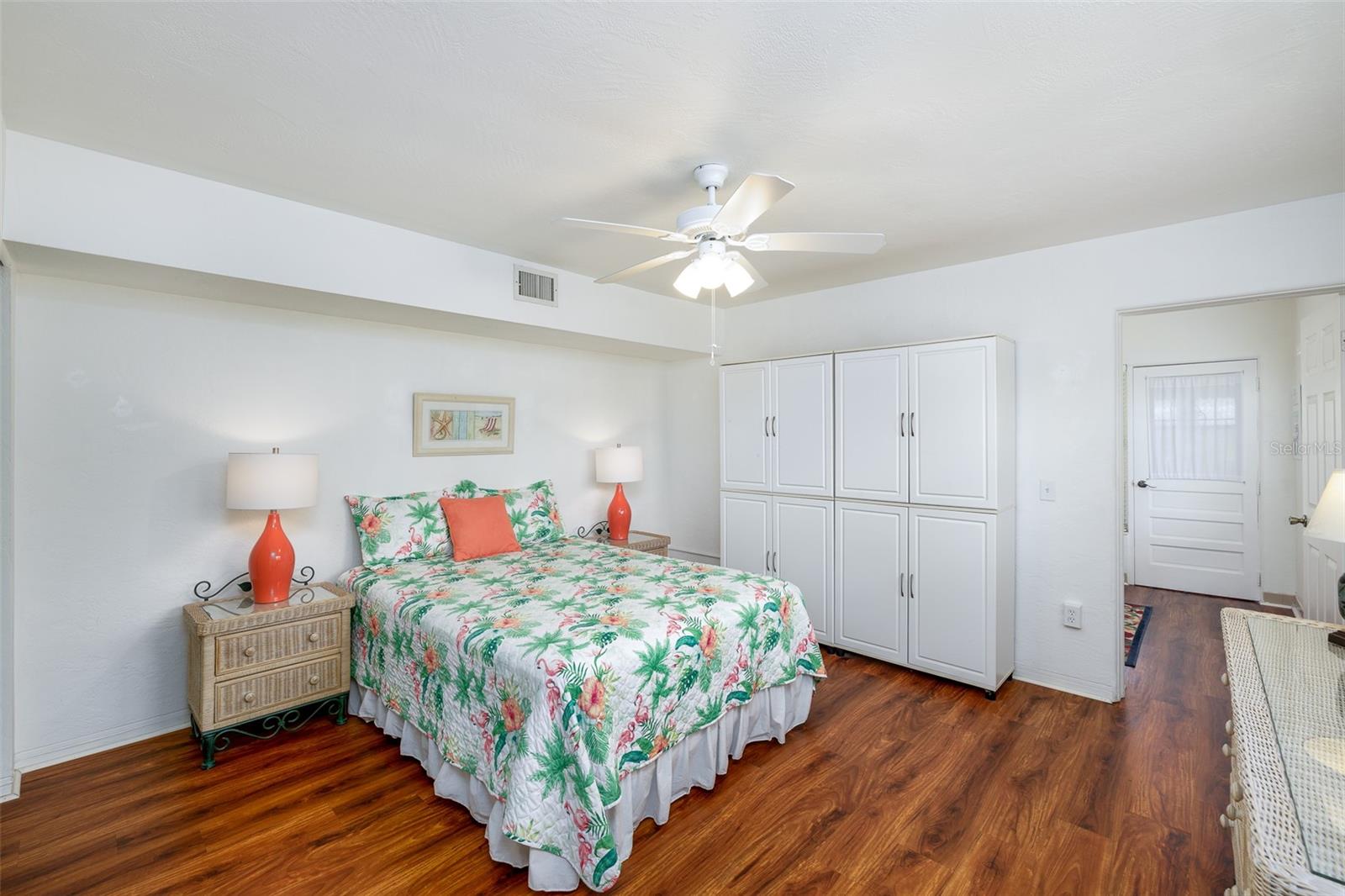 4154 56TH ST N #720, KENNETH CITY, FL, 33709