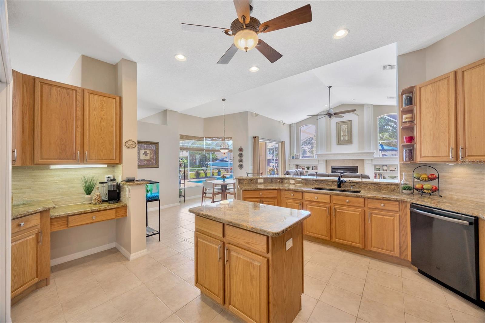 2847 MOSSY TIMBER TRL, VALRICO, FL, 33596