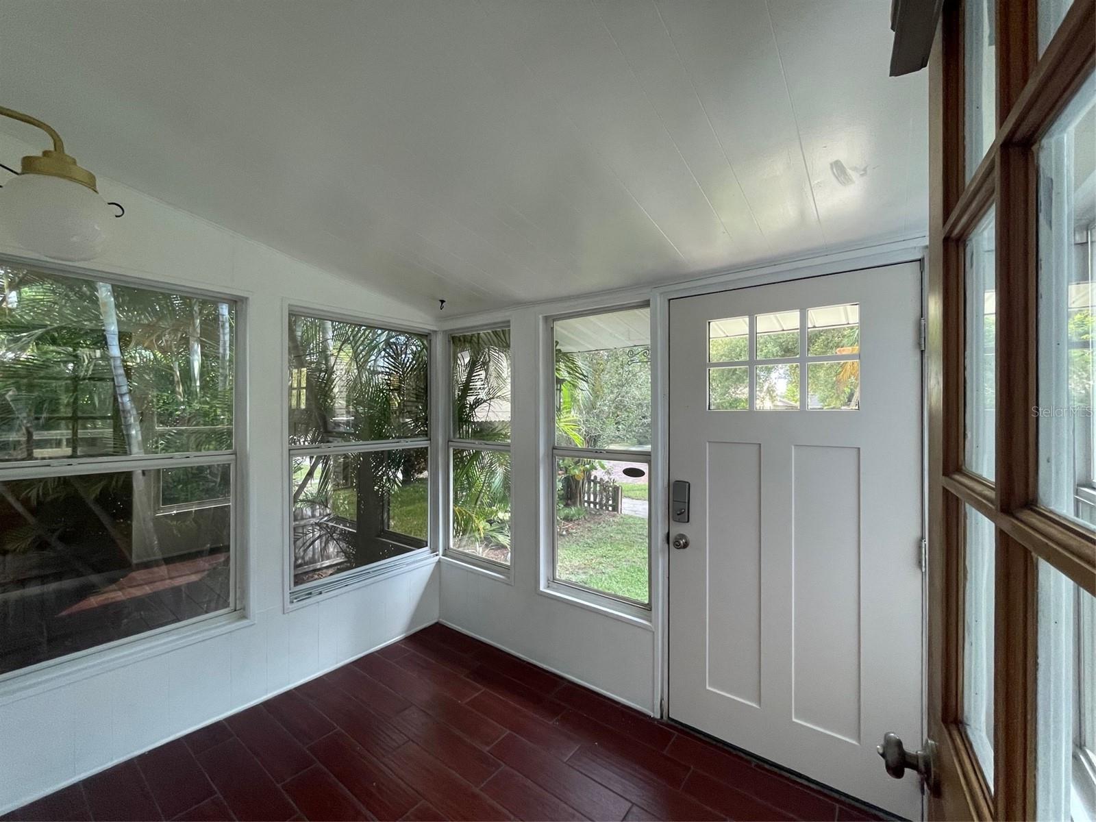 4221 BURLINGTON AVE N, ST PETERSBURG, FL, 33713