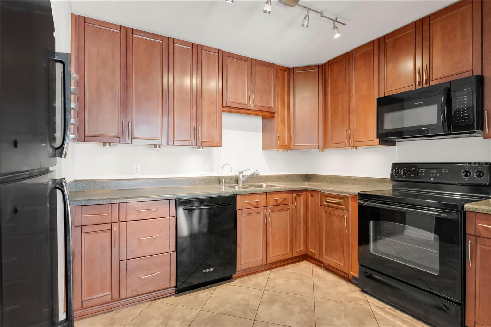 5662 ROYAL PINE BLVD #24, ORLANDO, FL, 32807