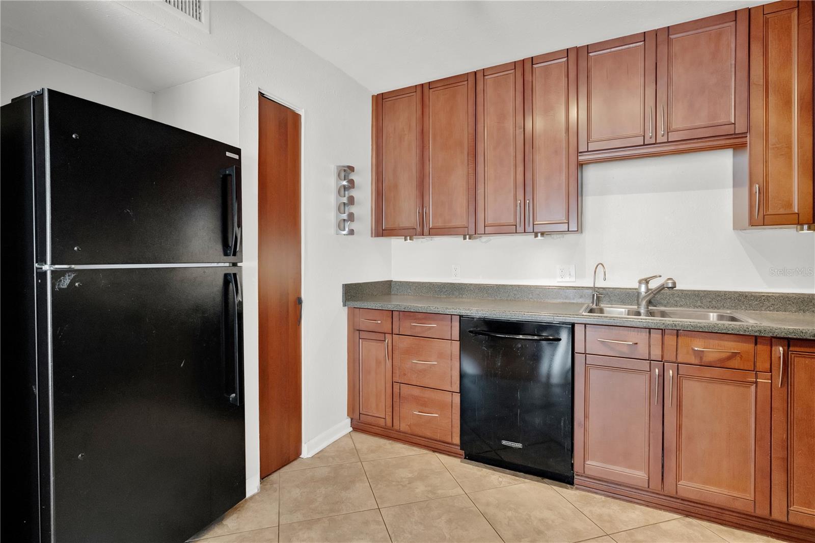 5662 ROYAL PINE BLVD #24, ORLANDO, FL, 32807