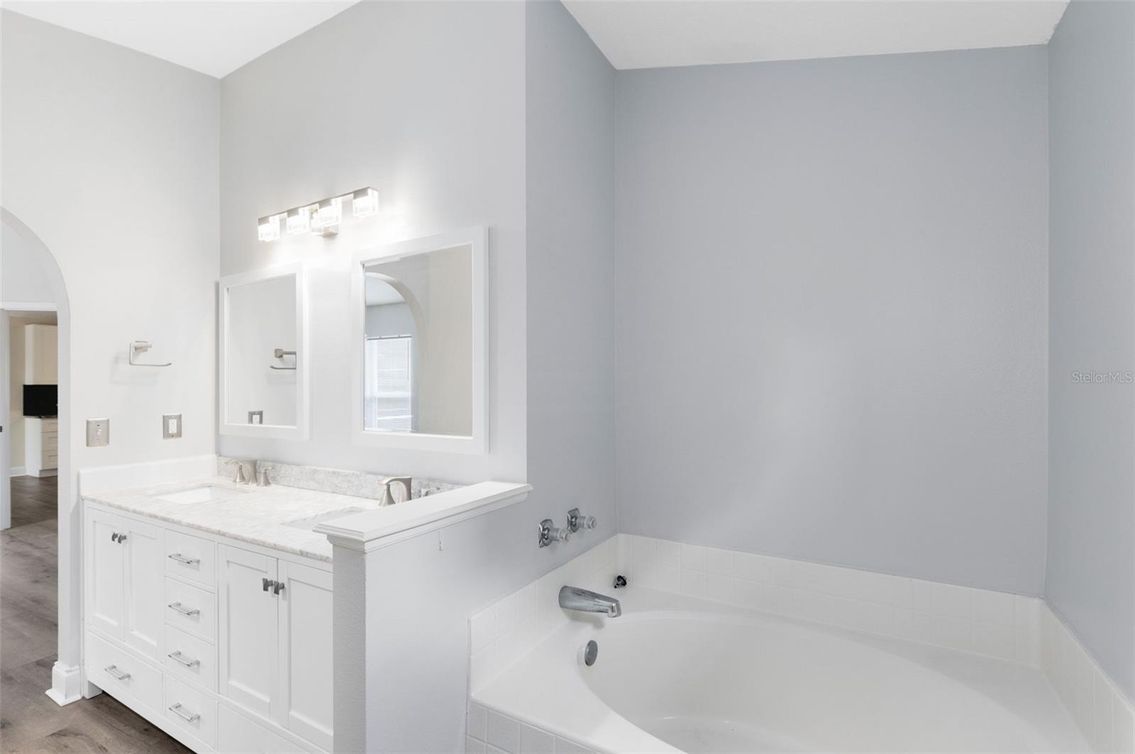 3224 HOLLAND DR, ORLANDO, FL, 32825