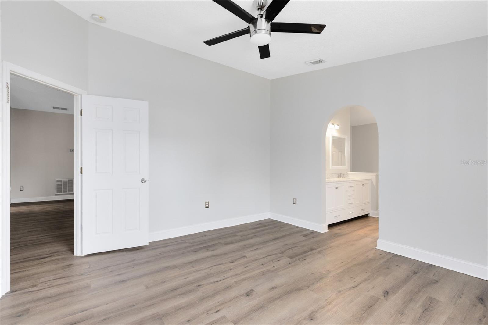 3224 HOLLAND DR, ORLANDO, FL, 32825