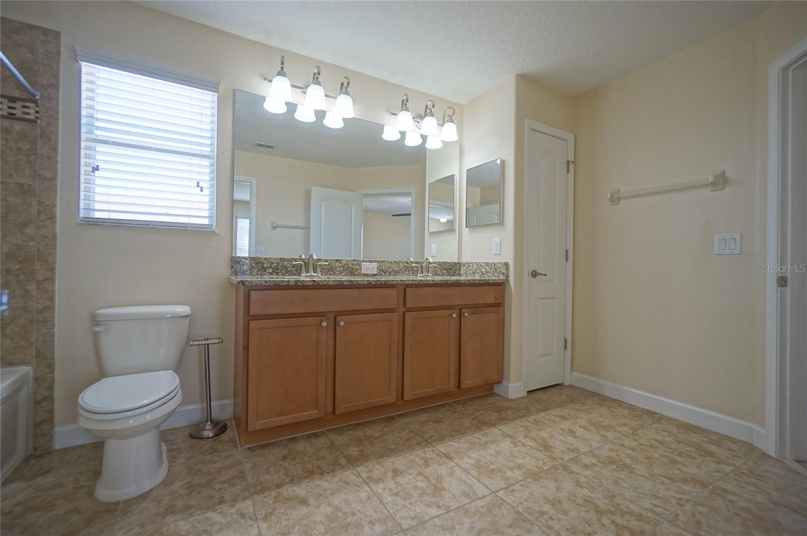 2822 LANTERN HILL AVE, BRANDON, FL, 33511