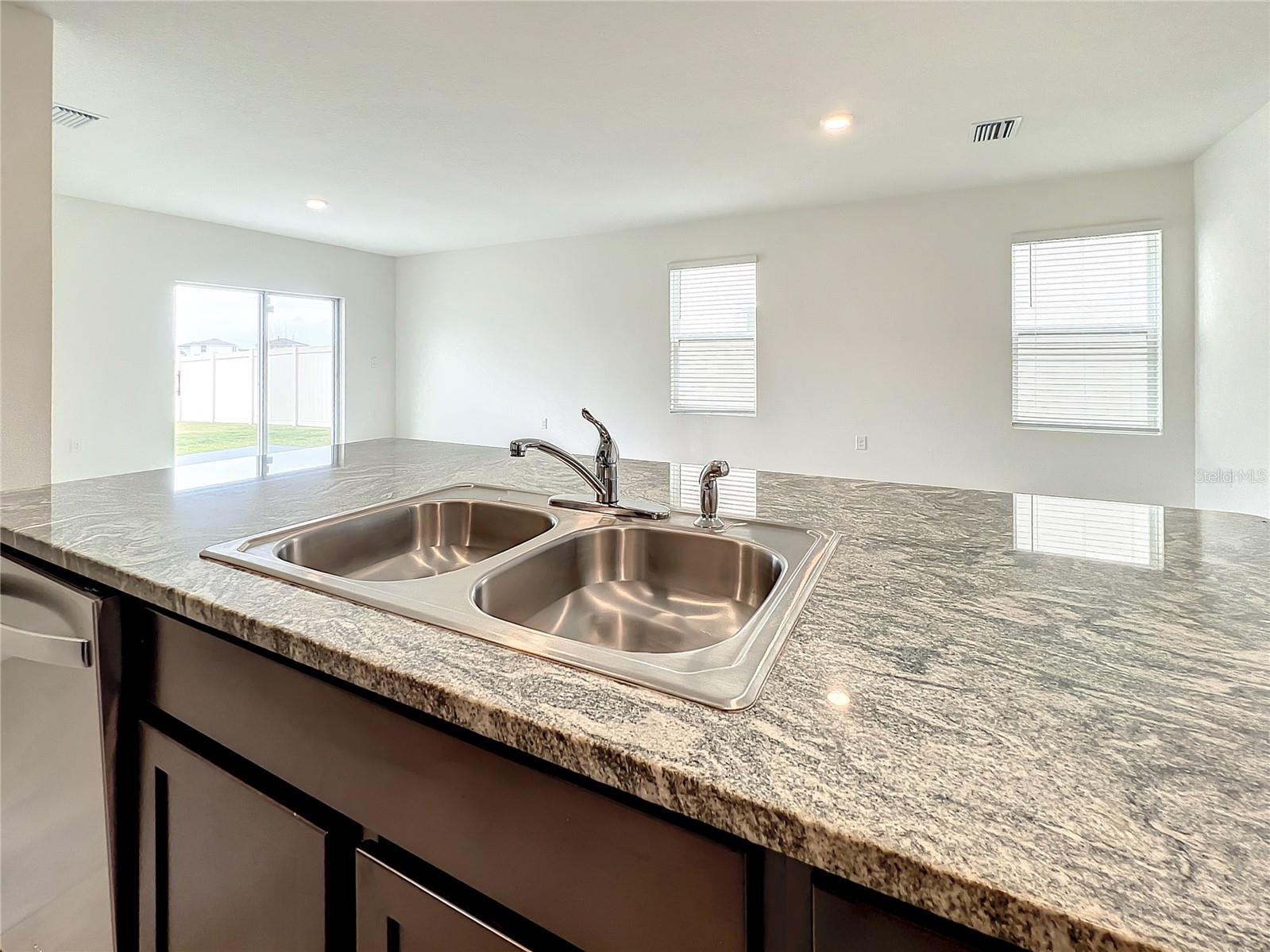 10556 PENNY GALE LOOP, SAN ANTONIO, FL, 33576