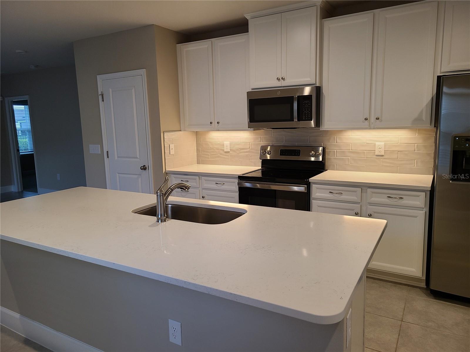 10013 DAYBREAK GLN, PARRISH, FL, 34219