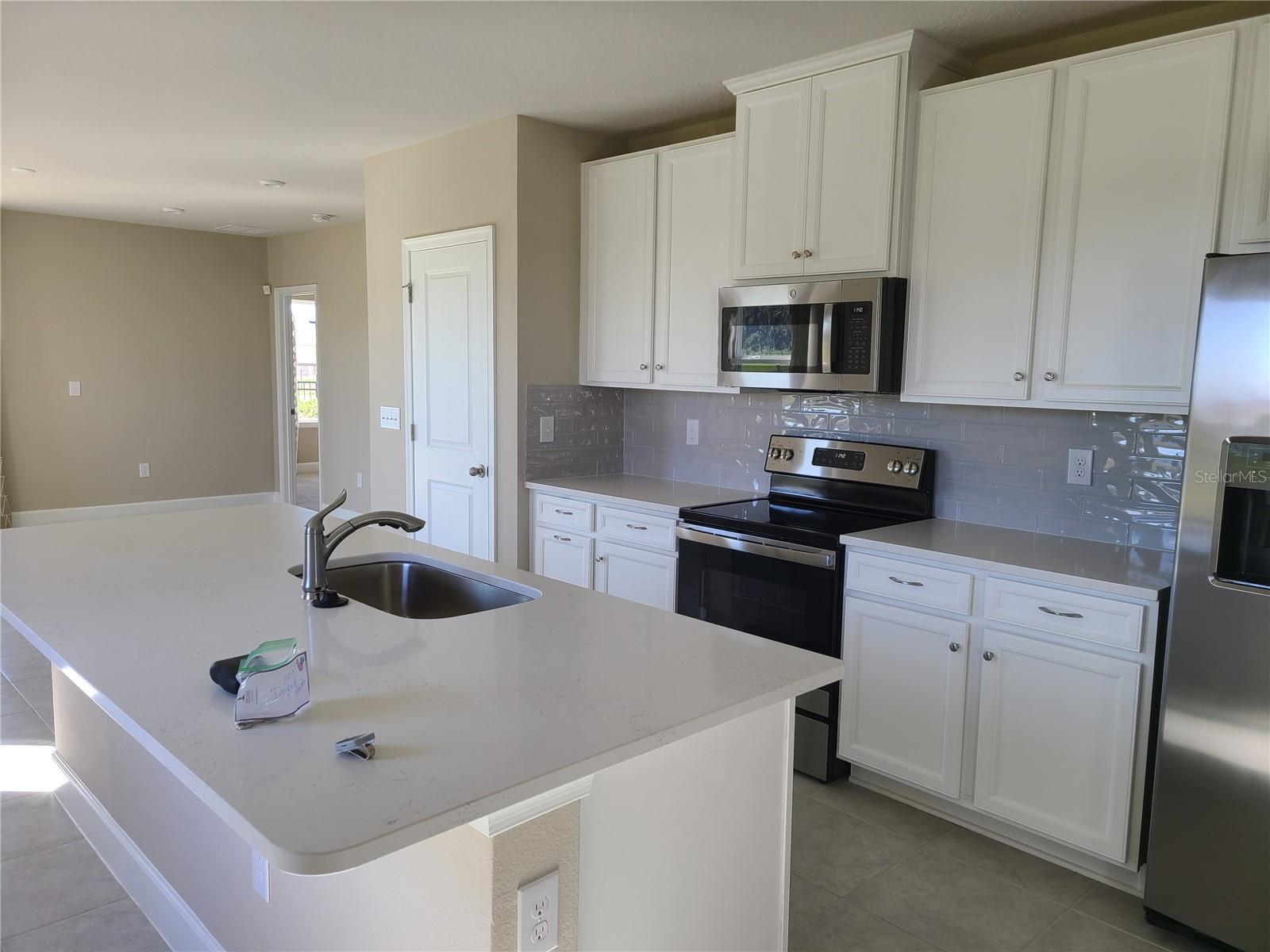 10013 DAYBREAK GLN, PARRISH, FL, 34219