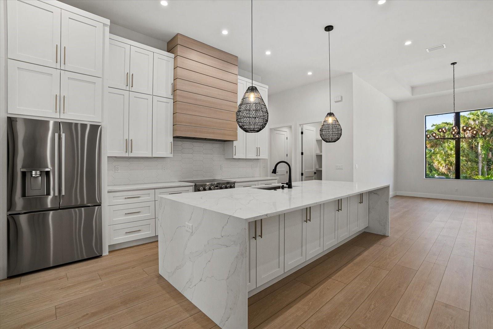 1605 LANDFALL DR, NOKOMIS, FL, 34275