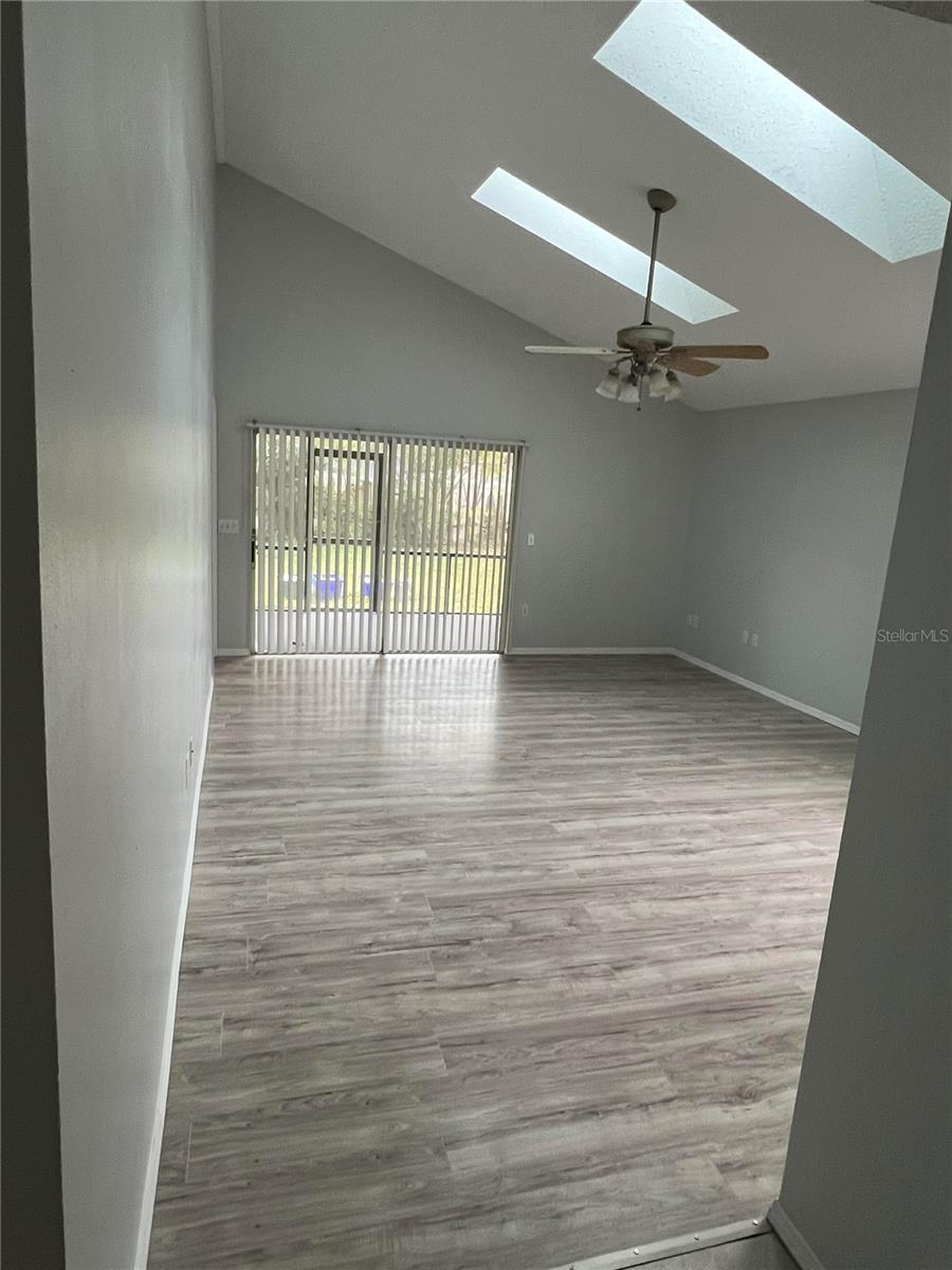 183 EDGEWATER CIR, SANFORD, FL, 32773