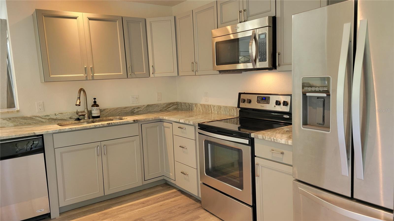 2224 BAHIA VISTA ST #E1, SARASOTA, FL, 34239