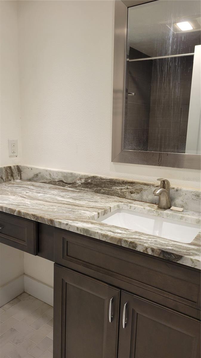 2224 BAHIA VISTA ST #E1, SARASOTA, FL, 34239