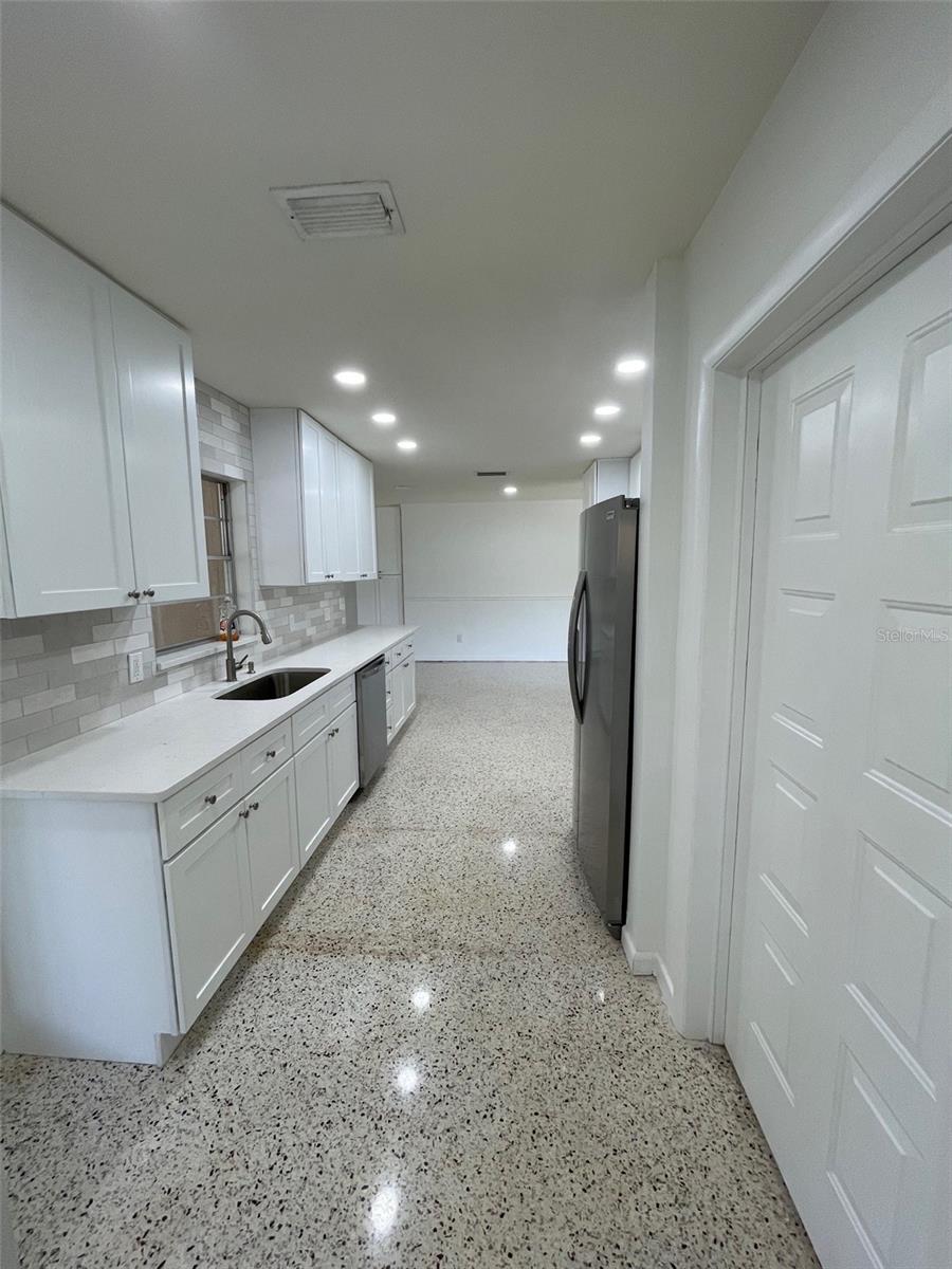 7209 CYPRESS LAKE DR, ODESSA, FL, 33556