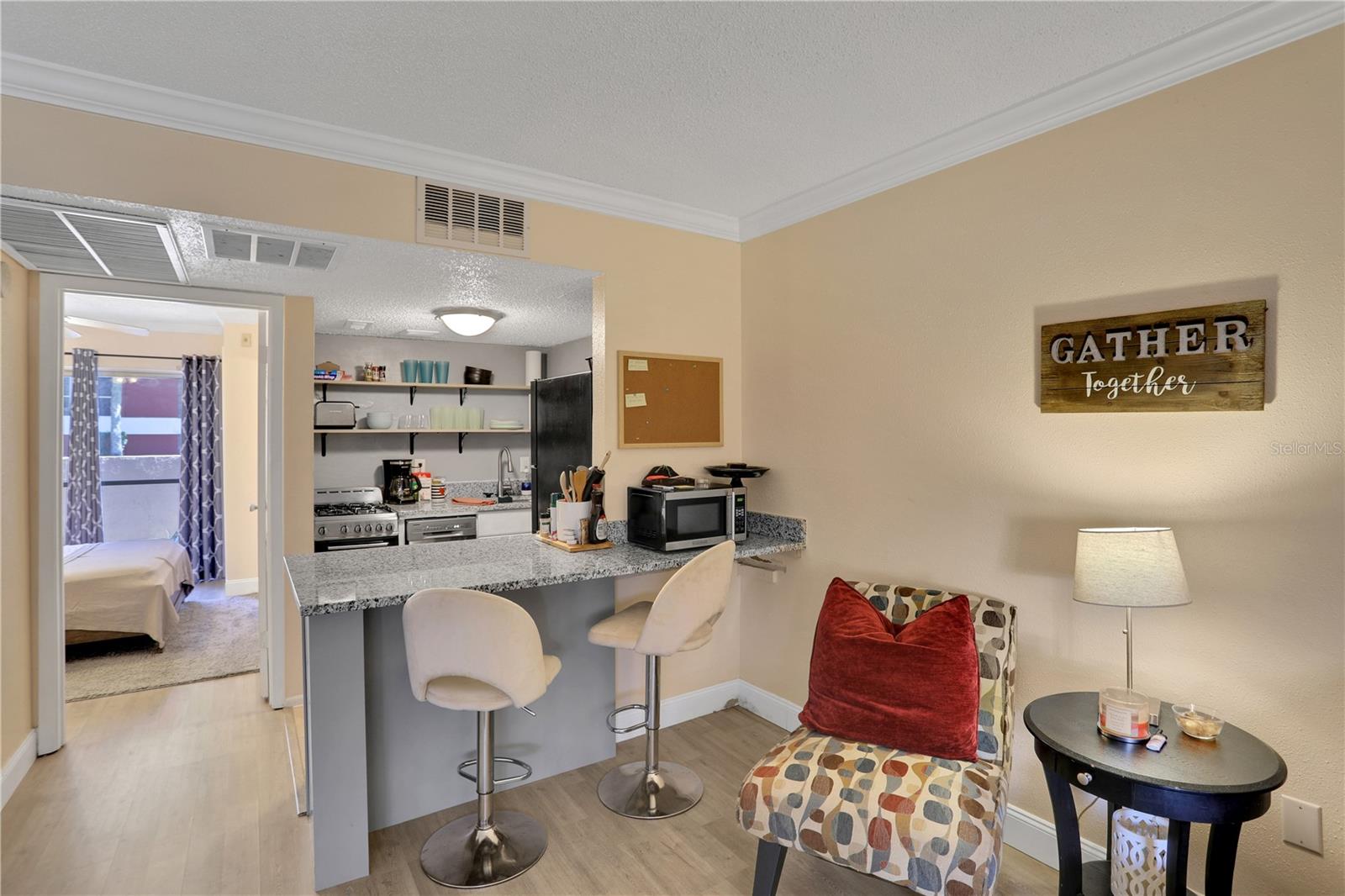 O6315922 Property Photo