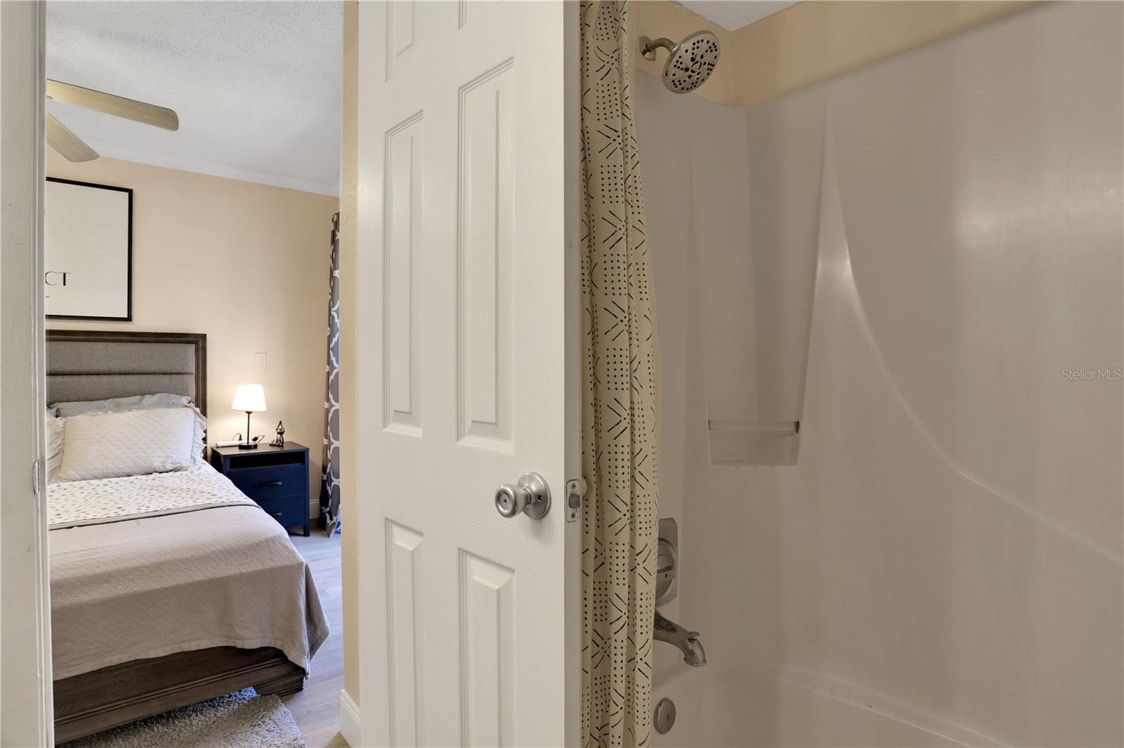 O6315922 Property Photo