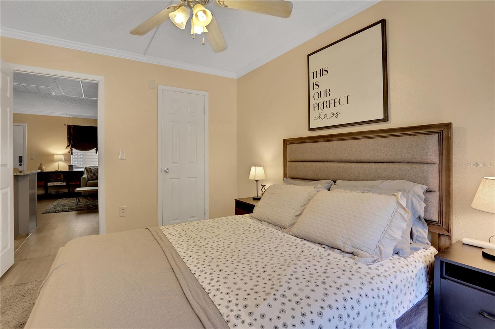 O6315922 Property Photo