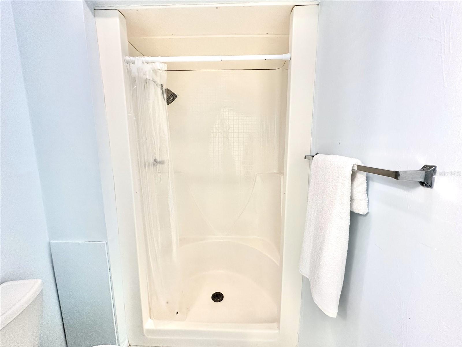 TB8394068 Property Photo