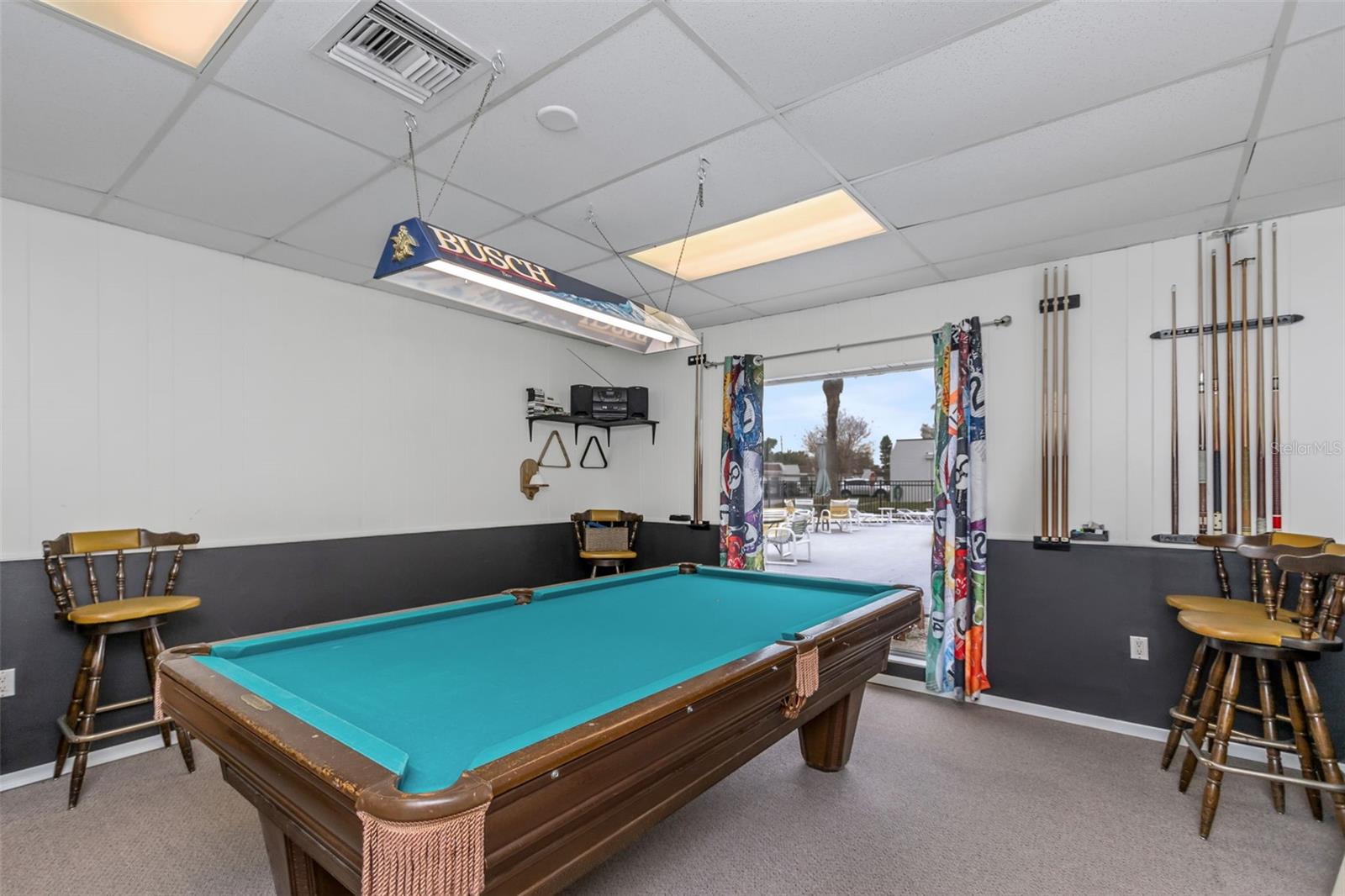 TB8394068 Property Photo