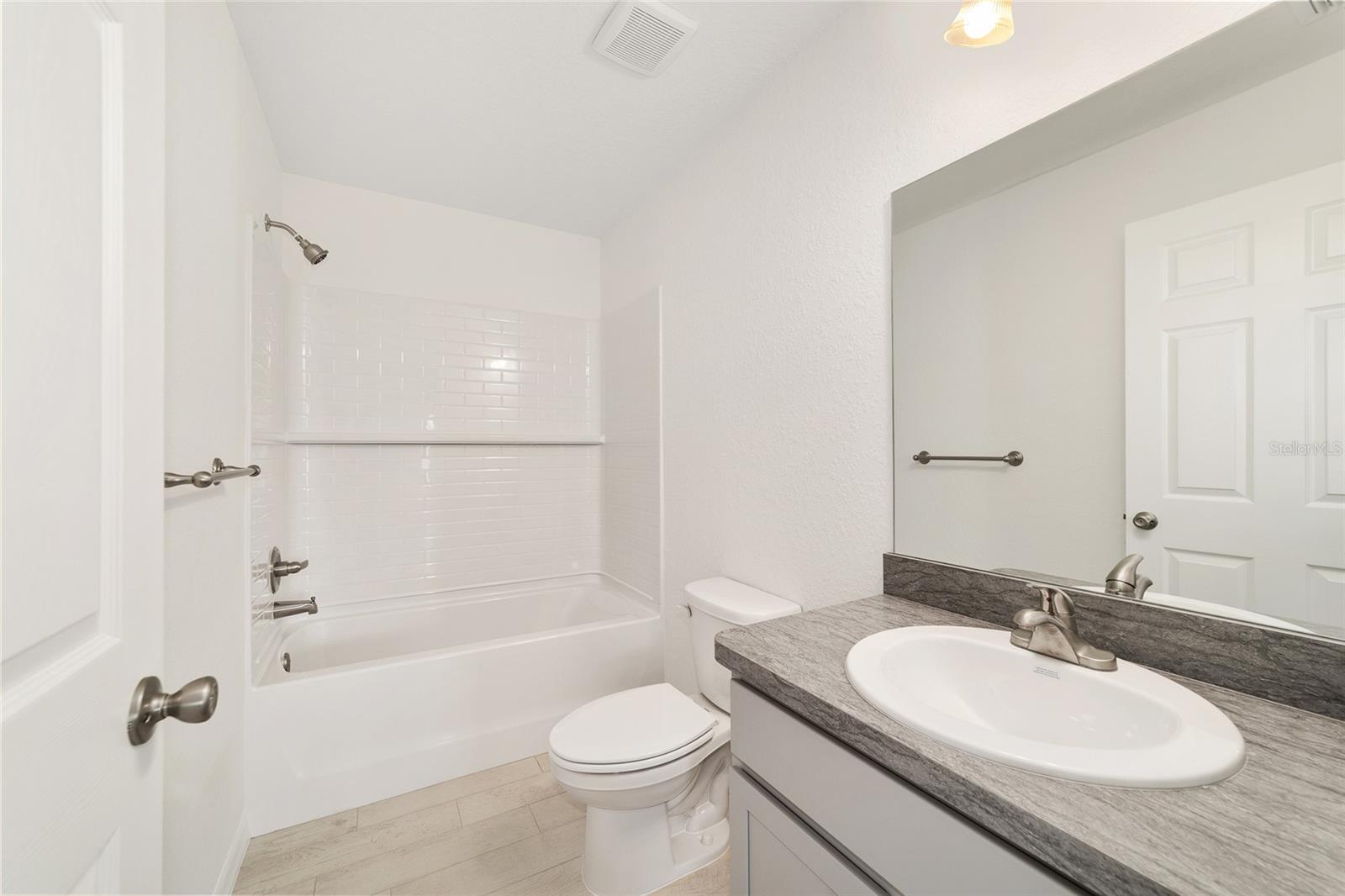 6 LOCUST LOOP CRSE, OCALA, FL, 34472