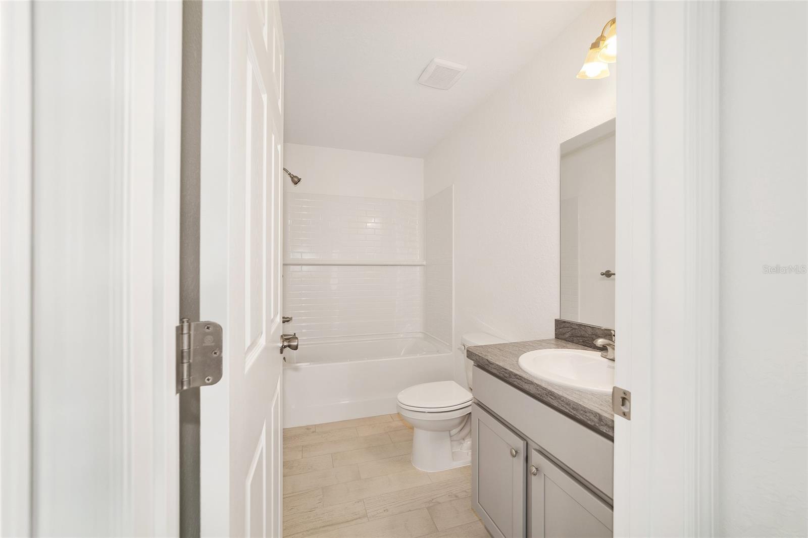 6 LOCUST LOOP CRSE, OCALA, FL, 34472