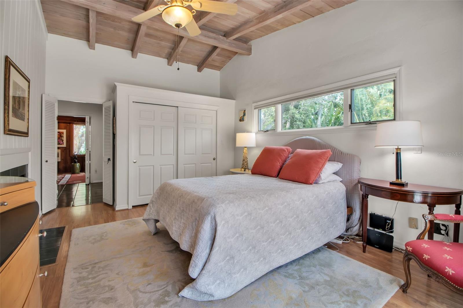 A4655115 Property Photo