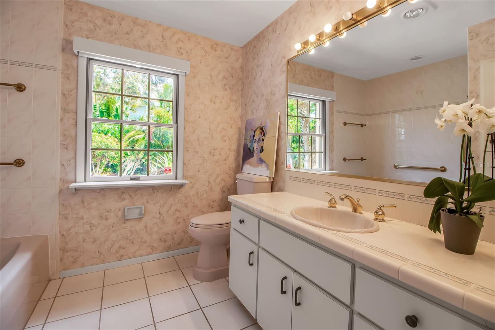 A4655115 Property Photo