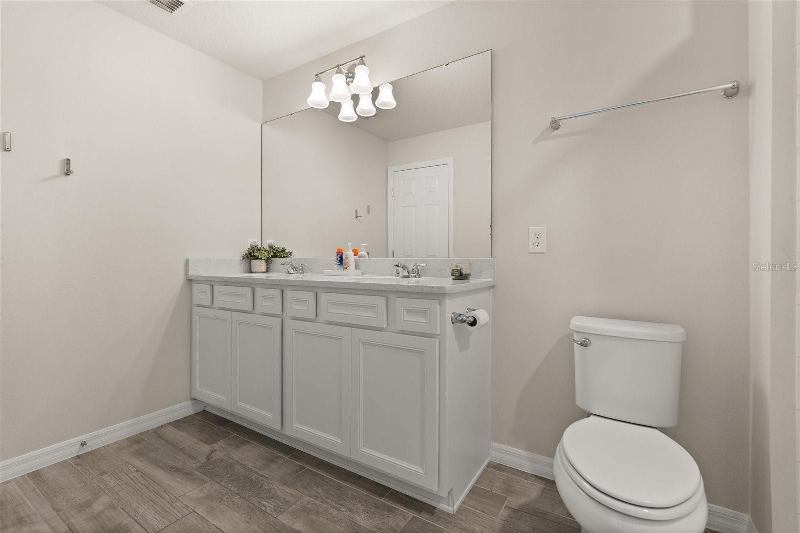 3600 PLAINVIEW DR, ORLANDO, FL, 32824