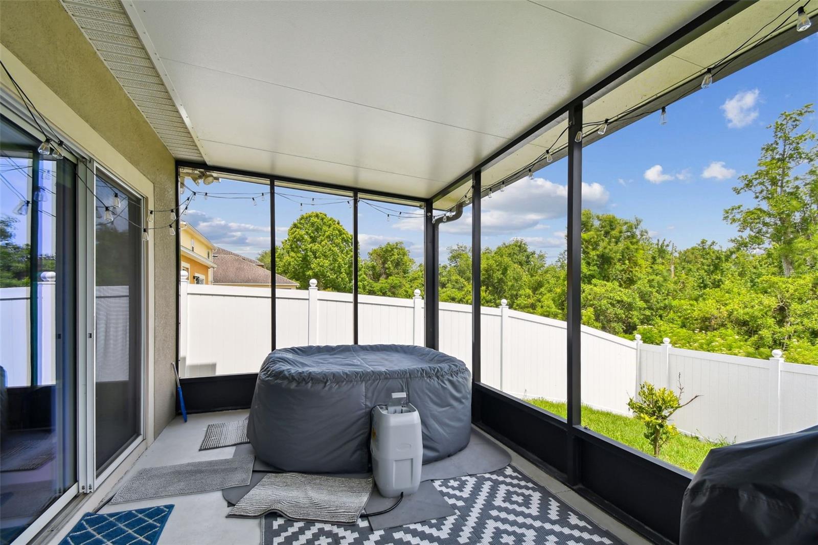 2409 MARTINS RUN, TAVARES, FL, 32778