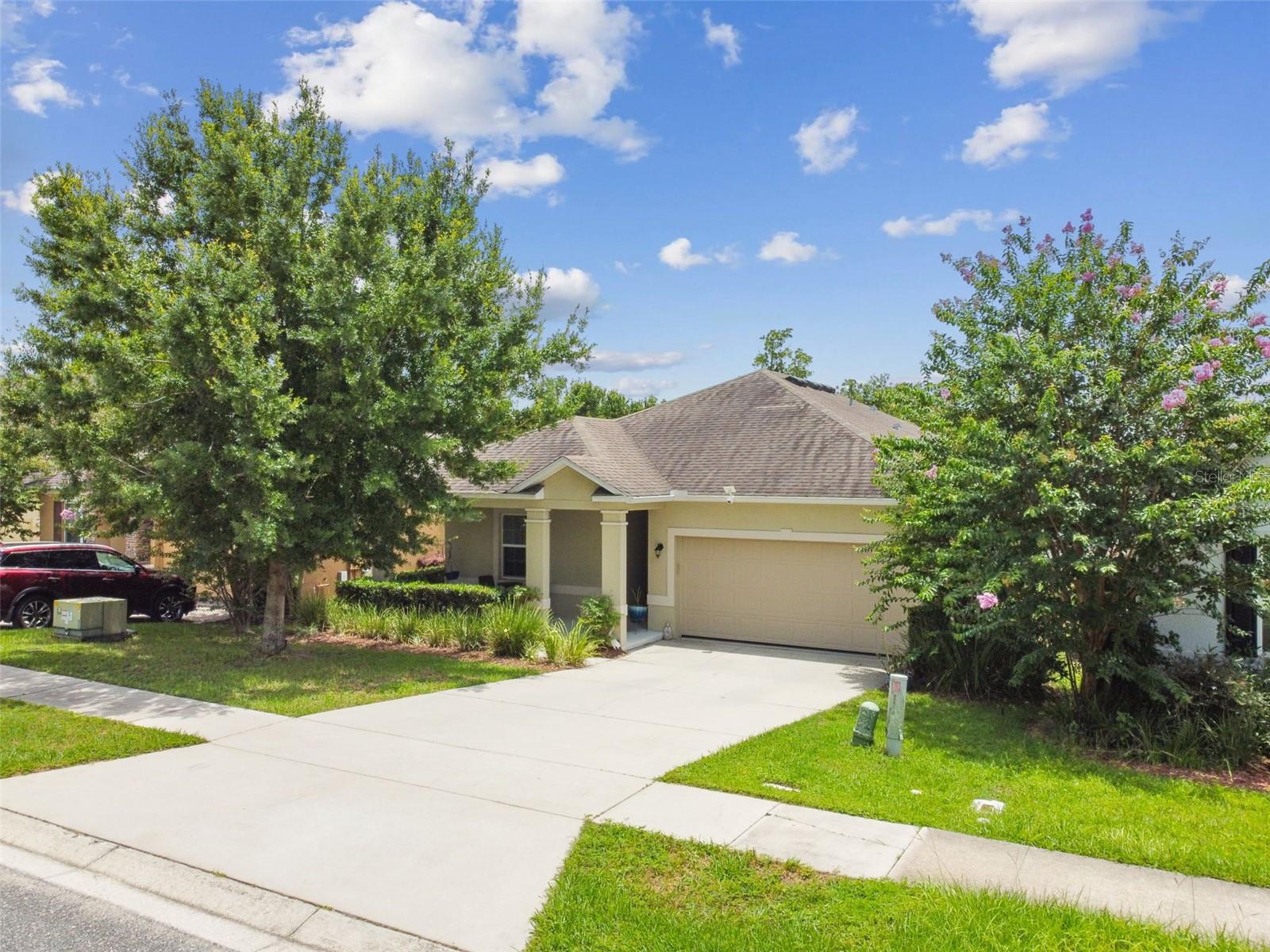 2409 MARTINS RUN, TAVARES, FL, 32778