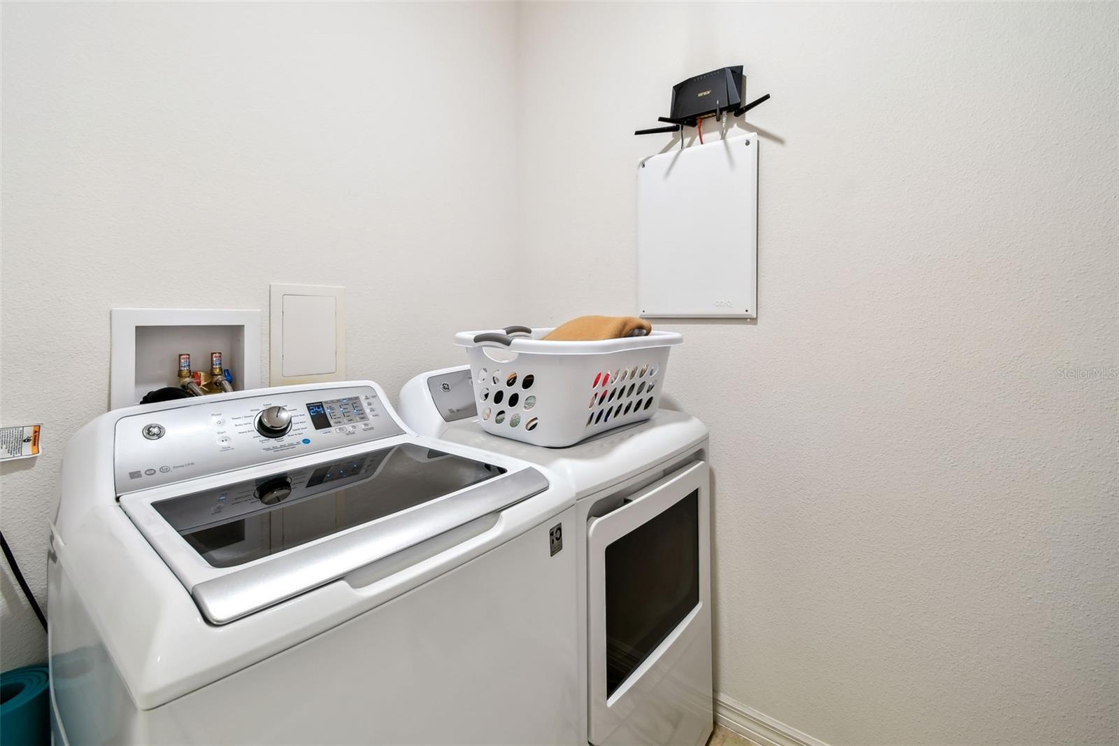 2409 MARTINS RUN, TAVARES, FL, 32778