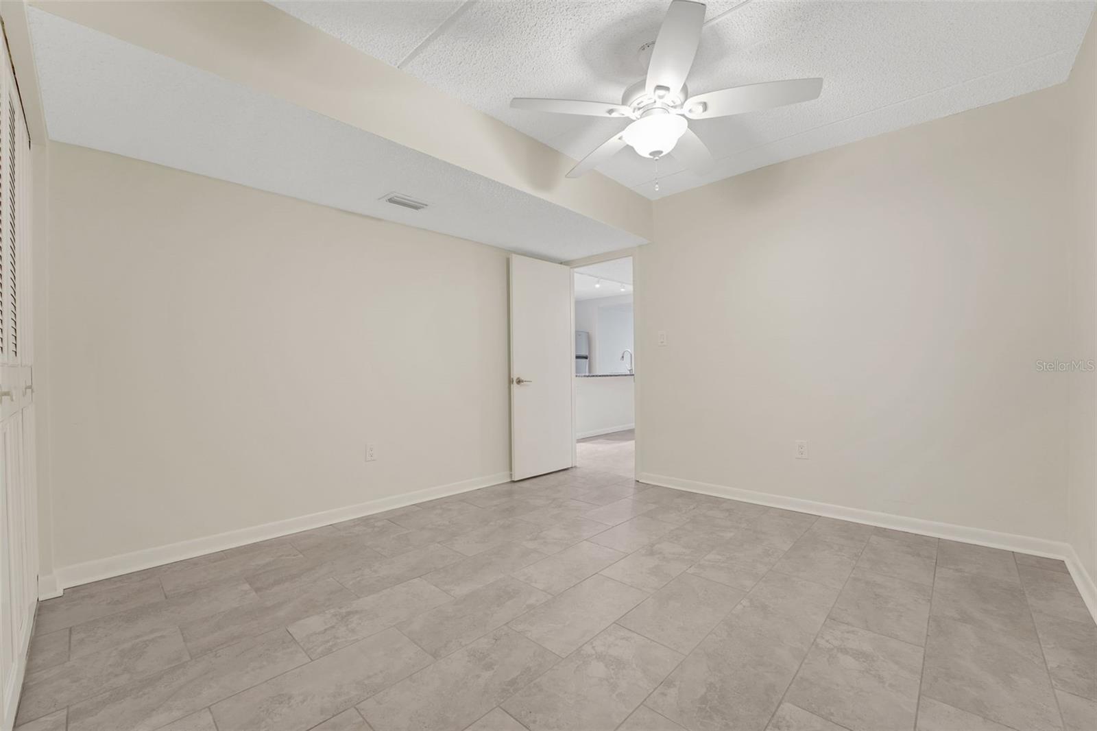 208 LAKE HOWARD DR NW #104, WINTER HAVEN, FL, 33880