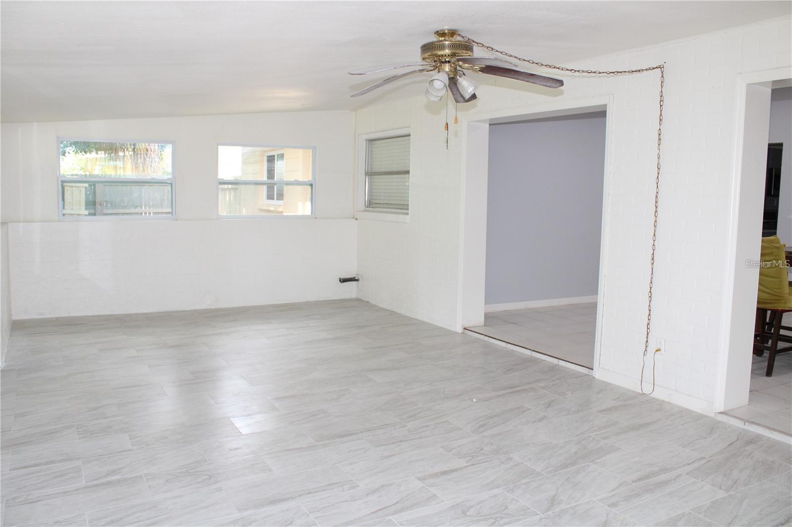 8859 ROBIN RD, SEMINOLE, FL, 33777