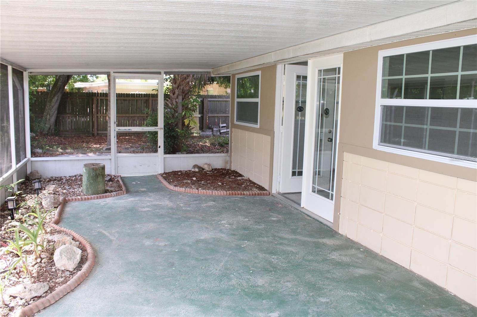 8859 ROBIN RD, SEMINOLE, FL, 33777