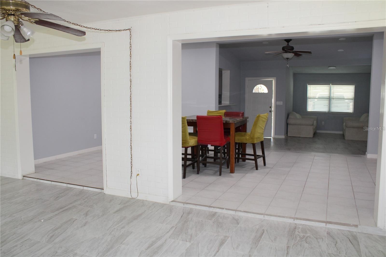 8859 ROBIN RD, SEMINOLE, FL, 33777